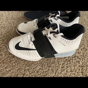 Women’s Nike Flywire Lifters size 6